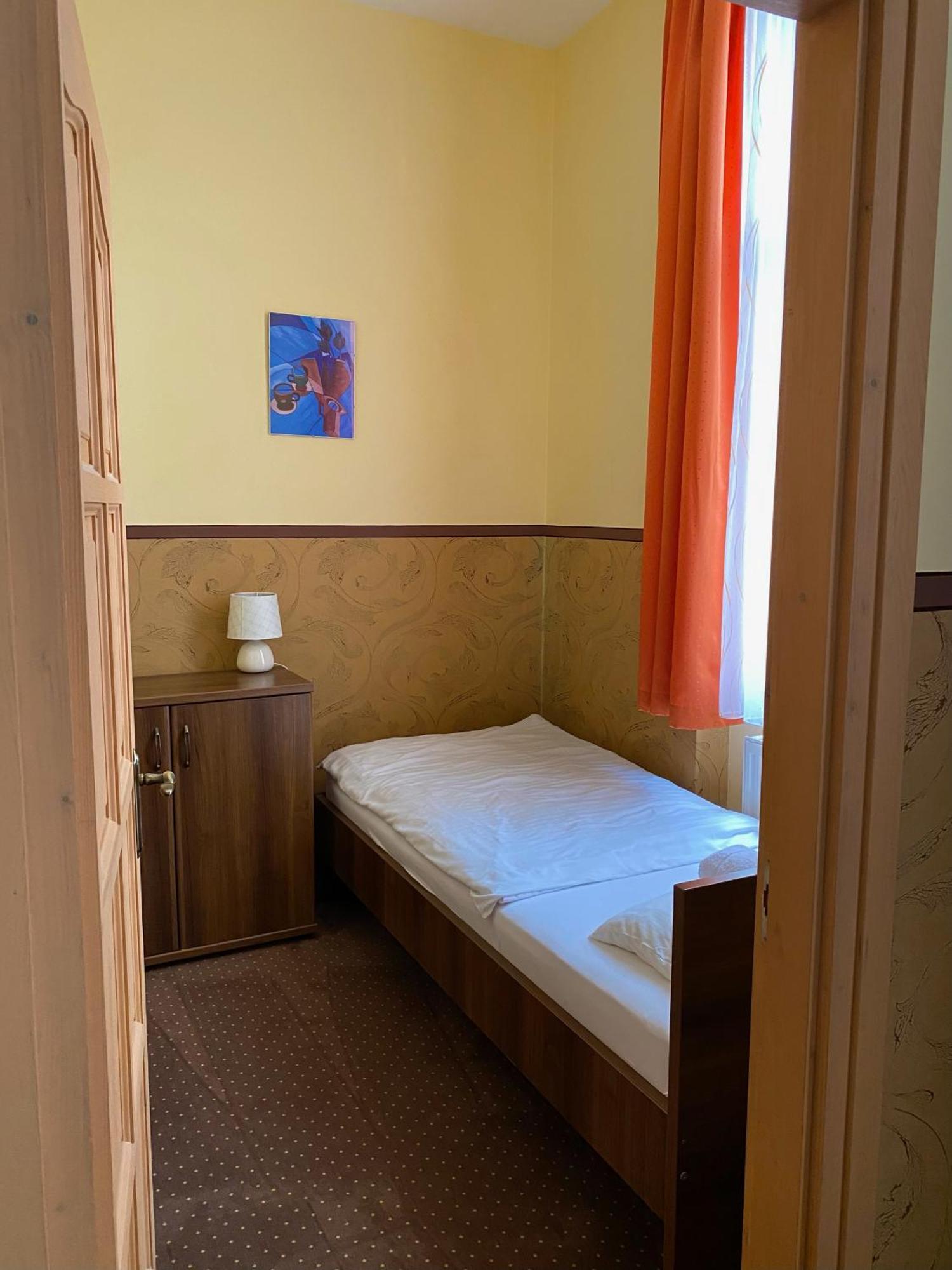 쇼프론 Het Pecset Fogado Etterem B&B 외부 사진